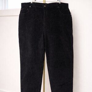 Bill Blass Women’s Black Stretch Corduroy Pants – Size 22W Regular
